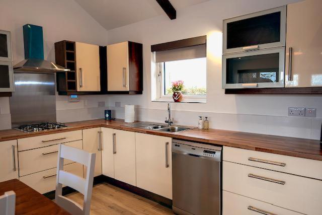 Meadowlane Lodge Cork Extérieur photo